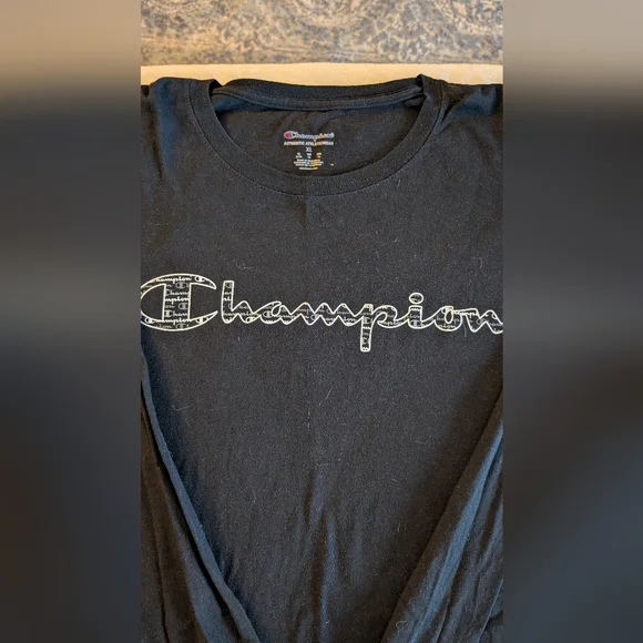2 Champion Men's Long Sleeve Tees, Size XL - Picture 2 of 3